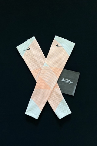 💥Nike 2023 NN Running Team Arm Sleeve